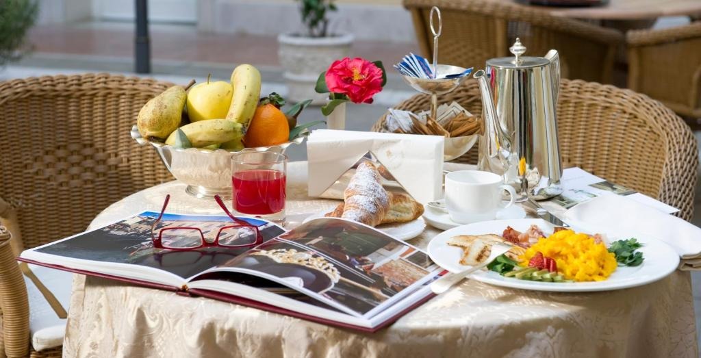 هتل کارلتون آن گراند کانال